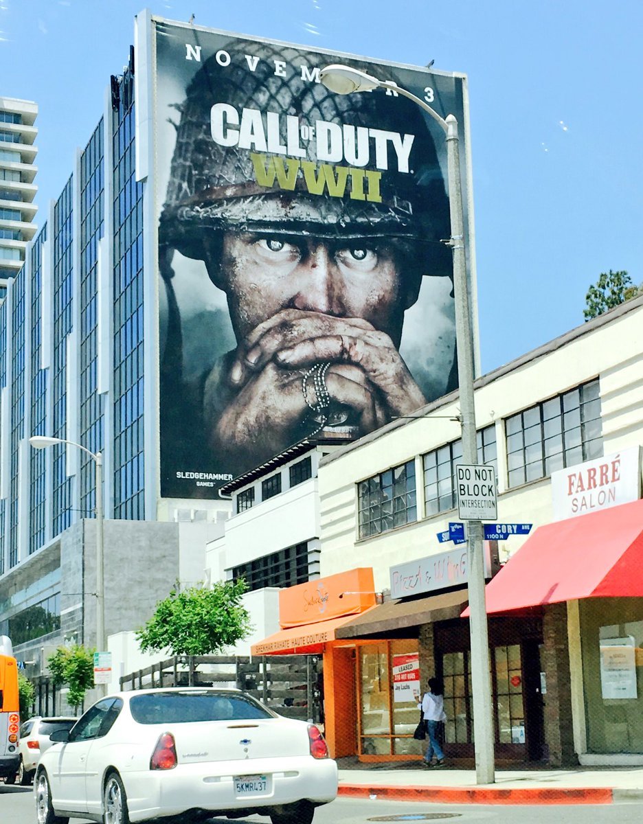 Call Of Duty: WW2 - получила огромный  постер в Южной Калифорнии